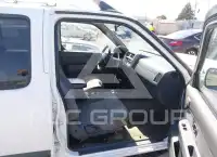 2001 Nissan FRONTIER photo