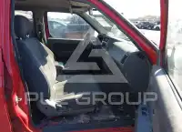 2001 Nissan FRONTIER photo