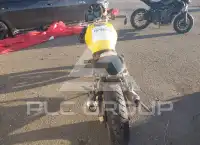 2001 Ducati M900 фото