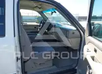 2001 Chevrolet Suburan фото