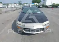 2001 Chevrolet Camaro photo