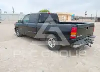 2001 Chevrolet Silverado photo