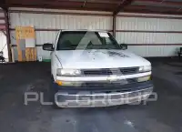 2001 Chevrolet Silverado photo