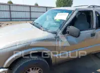 2001 Chevrolet Blazer photo