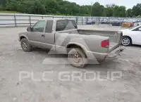 2001 Chevrolet S10 фото