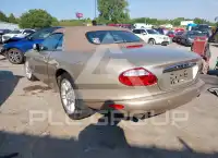 2001 Jaguar XK8 фото