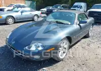 2001 Jaguar XK8 photo