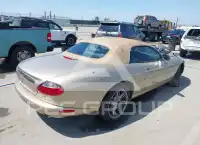 2001 Jaguar XK8 фото