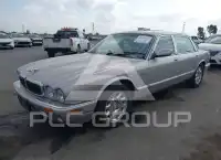 2001 Jaguar XJ photo