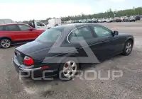 2001 Jaguar S-TYPE photo