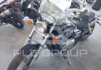 2001 Honda VT750 photo