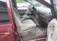 2001 Chrysler TOWN & COUNTRY фото
