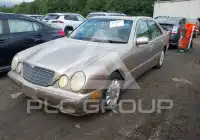 2001 Mercedes Benz E 320 фото