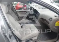 2001 Volvo V70 фото