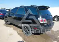 2001 Lexus RX300 photo