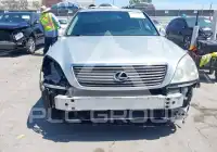 2001 Lexus LS430 photo