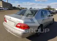 2001 Lexus LS430 photo