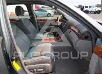 2001 Lexus LS430 photo