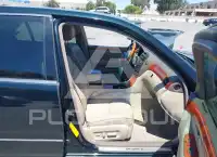 2001 Lexus LS430 photo