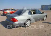 2001 Lexus LS430 photo