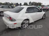 2001 Lexus IS300 photo