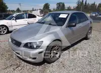 2001 Lexus IS300 фото