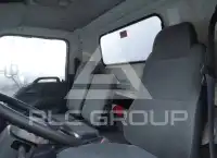 2001 Isuzu NPR фото