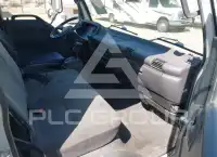 2001 Isuzu NPR фото