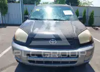 2001 Toyota RAV4 photo