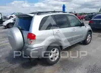 2001 Toyota RAV4 photo