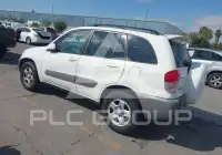 2001 Toyota RAV4 photo