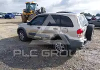 2001 Toyota RAV4 photo