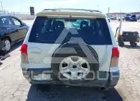 2001 Toyota RAV4 photo