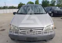 2001 Toyota SIENNA фото