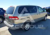 2001 Toyota SIENNA фото