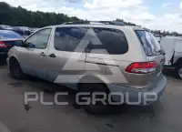 2001 Toyota SIENNA фото