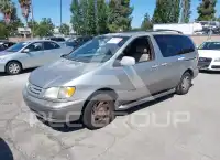 2001 Toyota SIENNA фото