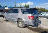 2001 Toyota SEQUOIA фото
