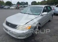 2001 Toyota AVALON photo