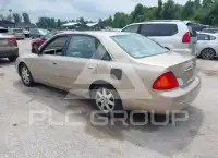2001 Toyota AVALON фото