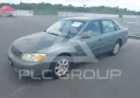 2001 Toyota AVALON photo