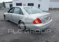 2001 Toyota AVALON photo