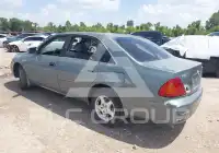 2001 Toyota AVALON photo