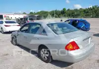 2001 Toyota AVALON фото