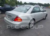 2001 Toyota AVALON photo