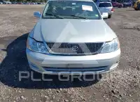 2001 Toyota AVALON photo
