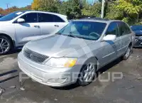 2001 Toyota AVALON фото