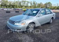 2001 Toyota AVALON photo