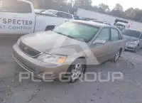 2001 Toyota AVALON photo