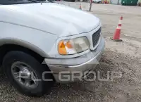 2001 Ford EXPEDITION photo